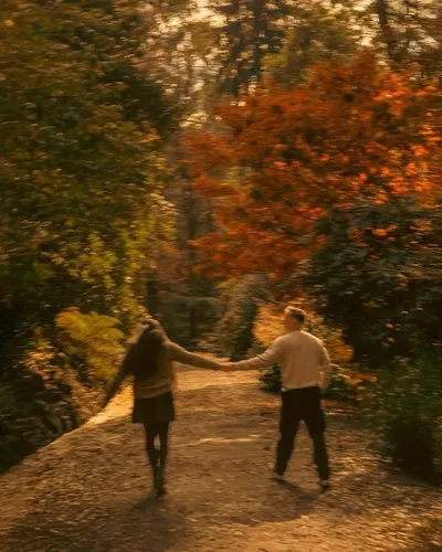 Couple au coucher de soleil